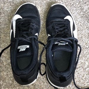 nike volleyball shoes